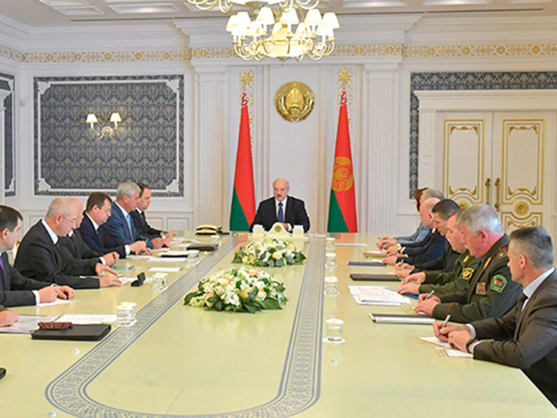 Александр Лукашенко 18 августа провел совещание с членами Совета безопасности