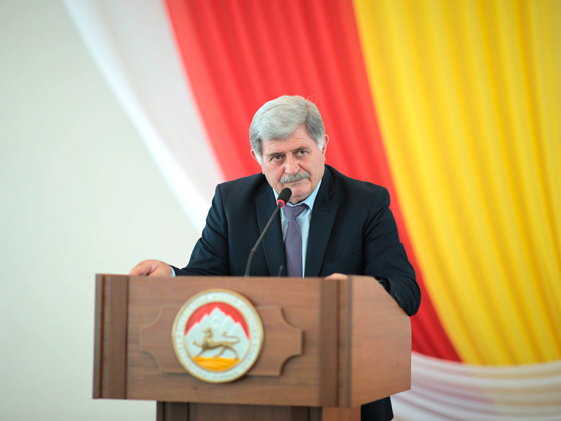 В Южной Осетии глава правительства ушел в отставку на фоне протестов