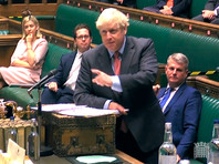 Премьер-министр Великобритании Борис Джонсон объявил в парламенте во вторник, 22 сентября, что правительство страны вводит в Англии новые ограничения из-за роста заболеваемости Covid-19, которые могут действовать еще полгода