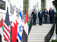 В Вашингтоне во вторник состоялась историческая церемония подписания соглашений о нормализации дипломатических отношений ОАЭ и Бахрейна с Израилем. Церемония прошла в Белом доме в присутствии президента США Дональда Трампа