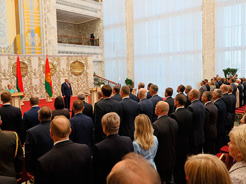 Лукашенко на тайной инаугурации назвал церемонию днем "убедительной и судьбоносной" победы