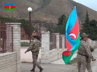Армия Азербайджана взяла под контроль ряд высот в Карабахе и три села, сообщил Ильхам Алиев