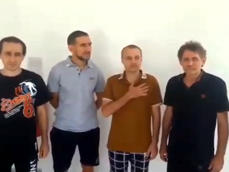 Российские моряки в видеообращении поблагодарили миллиардера Олега Дерипаску за свое освобождение из плена в Экваториальной Гвинее. Бизнесмен заплатил выкуп за россиян