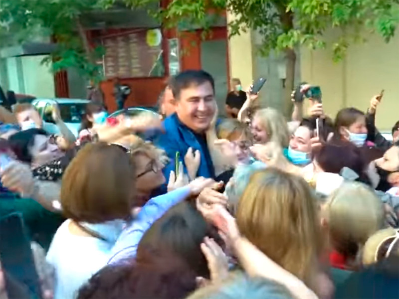 В Греции совершено нападение на бывшего президента Грузии Михаила Саакашвили, который приехал на встречу с грузинскими эмигрантами
