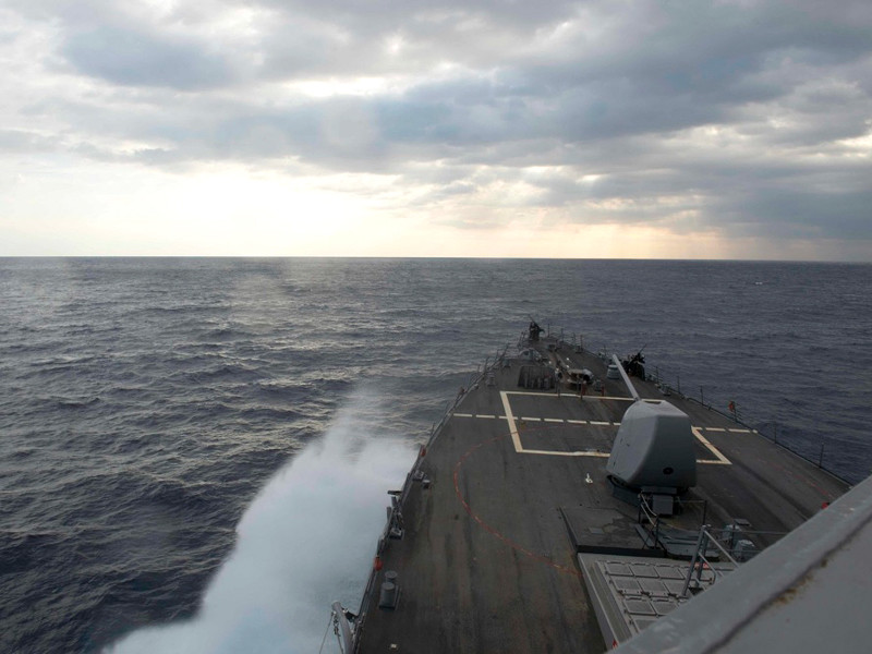 Американский эсминец "Дональд Кук" зашел в Черное море