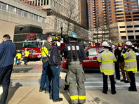 По одной из версий, взрыв связан с ремонтными работами на шестнадцатом этаже