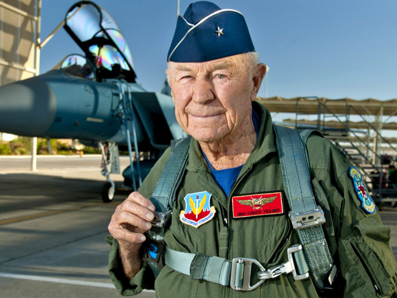 Легенда авиации Чак Йегер, первым преодолевший звуковой барьер, скончался в 97 лет