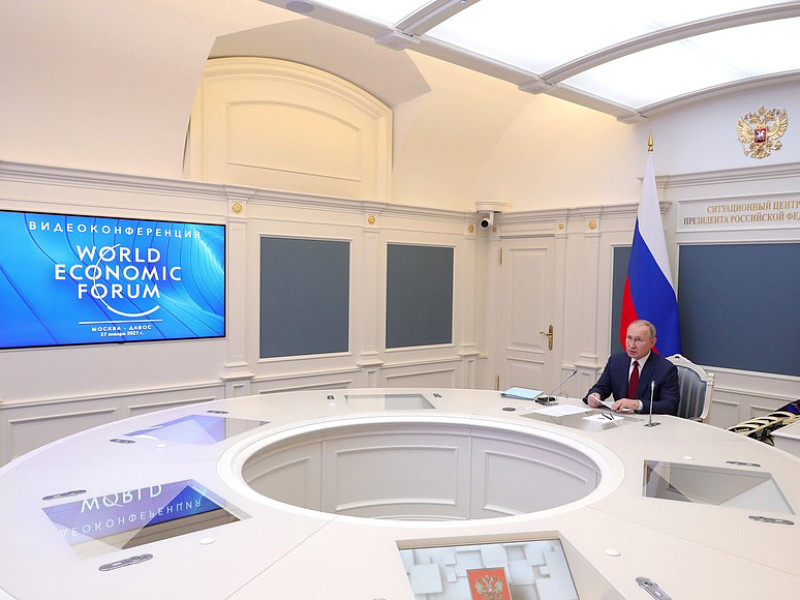 Путин на форуме в Давосе сравнил ситуацию в мире с 1930-ми годами и заявил об угрозе "войны всех против всех"