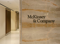 В письме McKinsey, разосланном 23 января, говорилось, что сотрудники компании не могут поддерживать политическую деятельность. Их призвали не ходить в места проведения акций и не размещать никаких постов на эту тему в соцсетях
