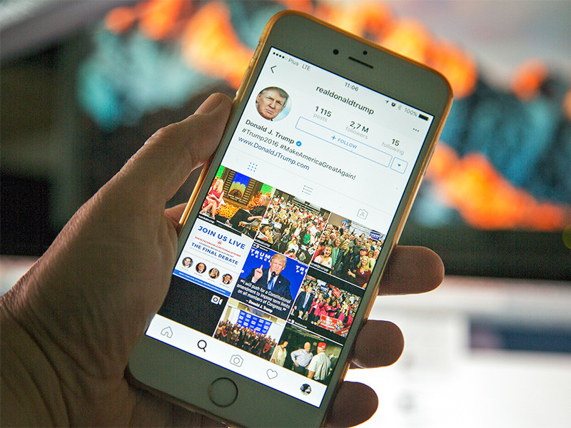 В соцсетях Facebook и Instagram стали снова доступны аккаунты действующего президента США Дональда Трампа, заблокированные после штурма Капитолия 6 января

