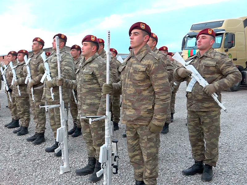В Минобороны отметили, что подразделения, которые примут участие в маневрах, уже выдвинулись из Нахичевани в направлении Карса через азербайджано-турецкую границу