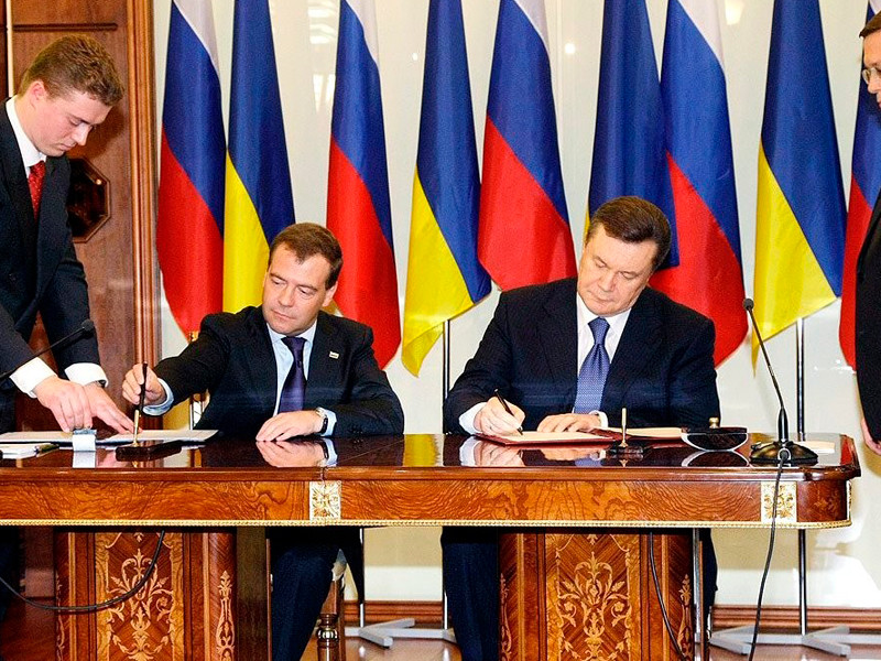 Дмитрий Медведев и Виктор Янукович, Харьков, 21 апреля 2010 года