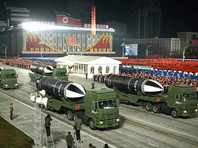 КНДР на военном параде показала новые баллистические ракеты - "самое мощное в мире оружие" (ФОТО)