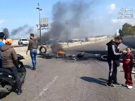 В Ливане демонстранты заблокировали выезды и въезды в Бейрут на основных автомагистралях горящими покрышками и мусорными баками