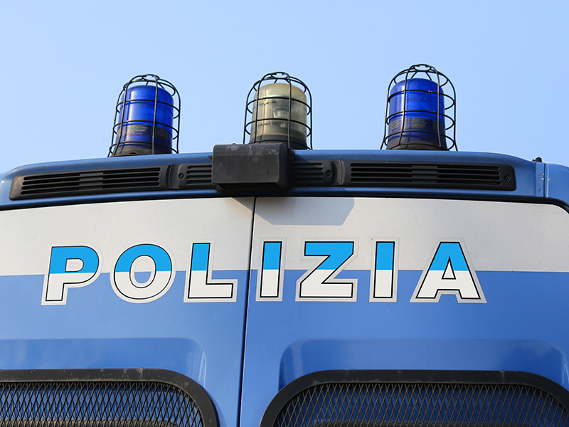  В Италии в рамках антимафиозной операции арестованы почти 100 человек 	