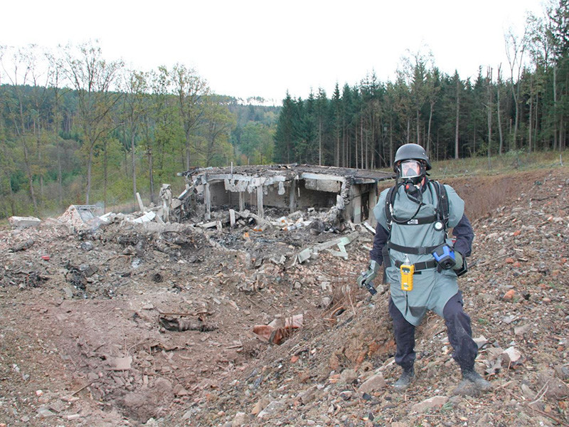 Чехия нашла "русский след" во взрывах в 2014 году и выслала 18 российских дипломатов