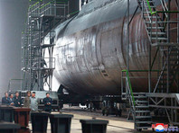 Разведслужбы США и Южной Кореи полагают, что КНДР окончила постройку новой подводной лодки весом в три тысячи тонн, о которой стало известно в июле 2019 года
