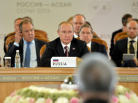 Весной этого года Путин на саммите Россия - АСЕАН снова заявил о том, что дно осталось позади