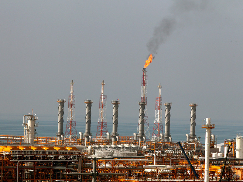 Нефть дешевеет после нового прогноза МЭА