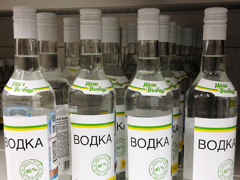 Акциз на алкогольные напитки с содержанием этилового спирта свыше 9% в следующем году вырастет с 500 до 523 рублей на 1 л безводного спирта