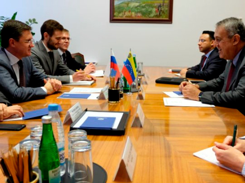 Министр нефти Венесуэлы встретился в Москве с министром энергетики РФ и главой "Роснефти"