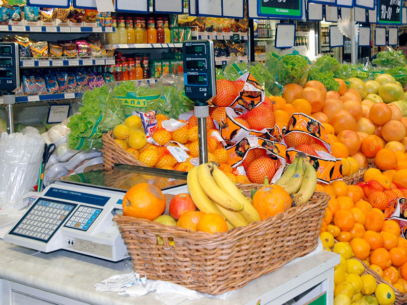 В октябре россияне обратили внимание на заметный рост цен на овощи и фрукты, сделали вывод специалисты ВЦИОМ по итогам социологического исследования