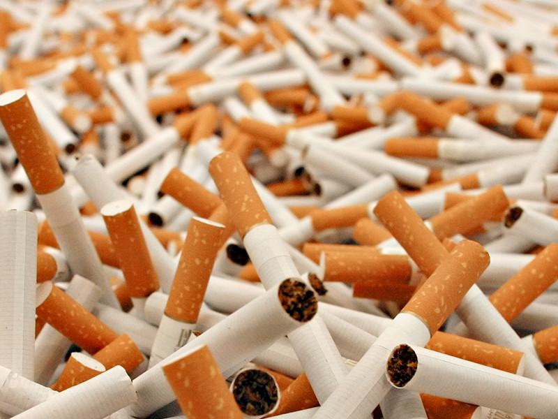 Эксперты: нелегальные сигареты продаются в каждом восьмом магазине России