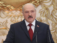 Лукашенко в своем выступлении припомнил, что его упрекают в том, что он не хочет приватизировать четыре белорусских предприятия