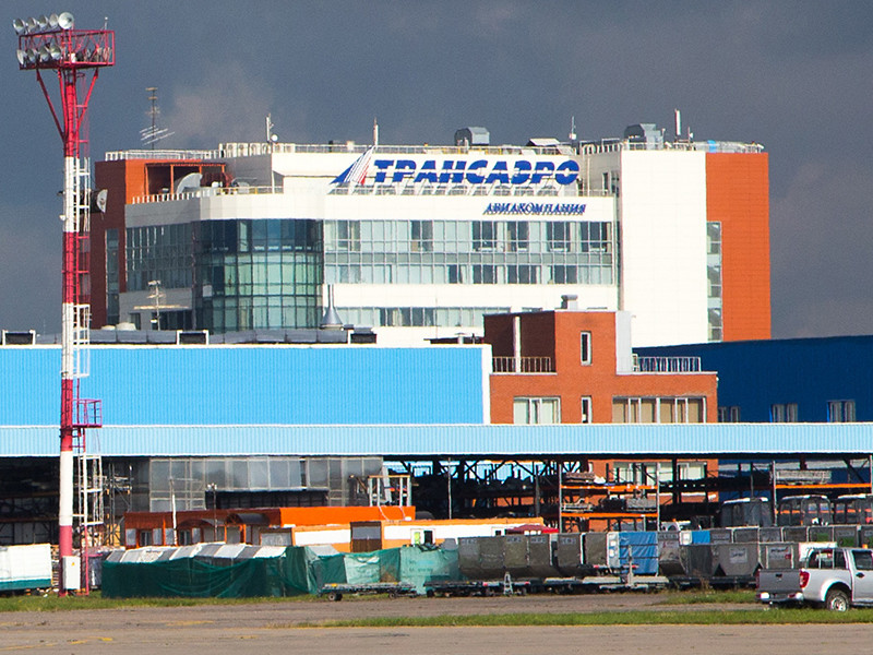 В среду владельцы акций авиакомпании "Трансаэро" заработали несколько сотен миллионов рублей на заявлениях о готовящемся возобновлении деятельности