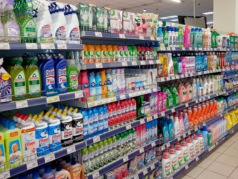 Продажи бытовой химии и парфюмерии рискуют остановиться из-за запретов на спиртосодержащие жидкости