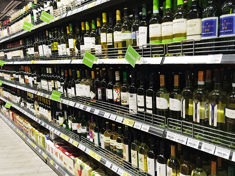 ВЦИОМ: три четверти россиян высказались за повышение минимального возраста для покупки алкоголя до 21 года