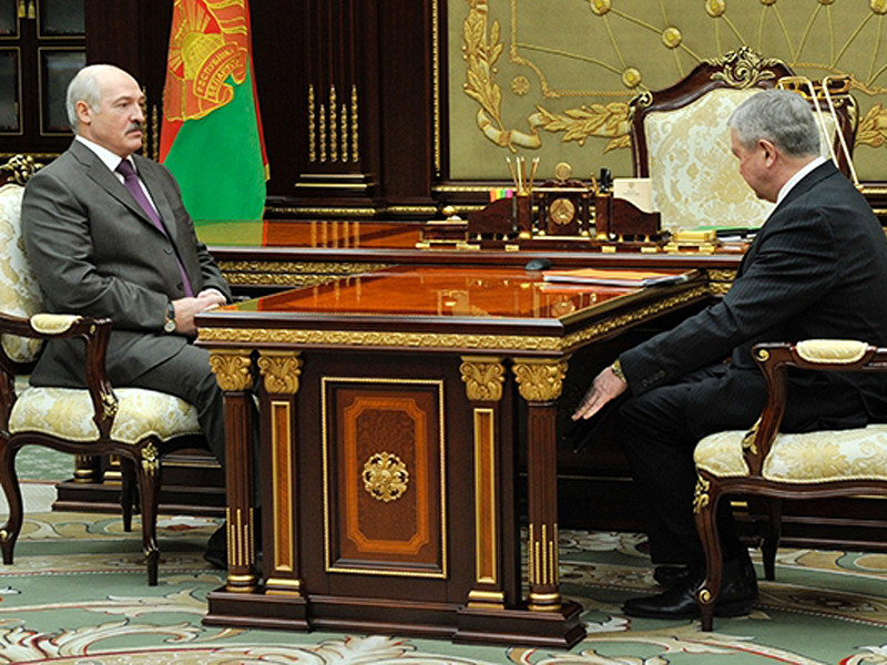 Президент Белоруссии Александр Лукашенко считает, что сокращение поставок российской нефти в Белоруссию должно быть замещено альтернативными вариантами