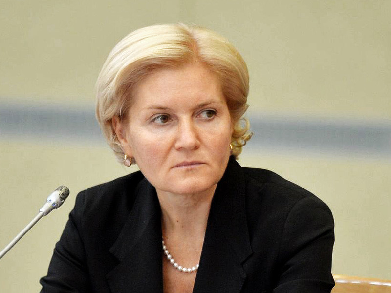 Вице-премьер России Ольга Голодец заявила в ходе выступления на Гайдаровском форуме, что, по ее мнению, низкоквалифицированный труд работающих в России мигрантов снижает темпы развития страны
