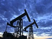 Россия ускорила сокращение добычи нефти после критики со стороны саудовцев