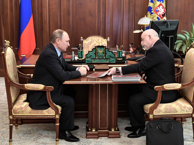 Владимир Путин и Виктор Вексельберг, 14 марта 2017 года