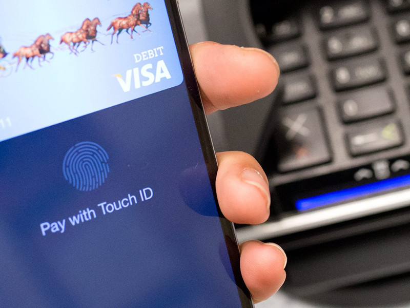 С бесконтактным платежным сервисом Google Android Pay по картам Visa будут сотрудничать восемь российских банков