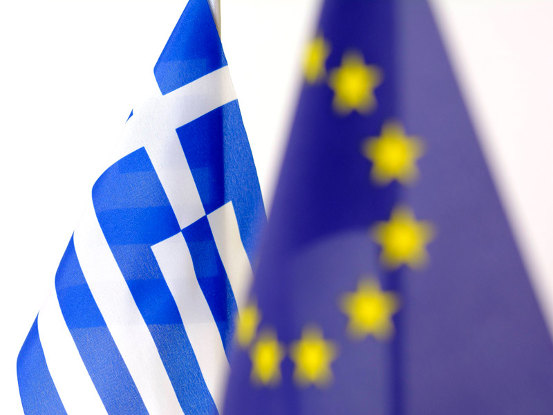 Еврогруппа отложила выделение помощи Греции до июля