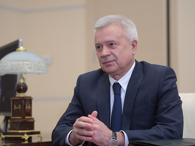 Президент и владелец 22,7% акций "Лукойла" Вагит Алекперов потерял 1 млрд долларов из-за падения акций "Лукойла" с начала этого года
