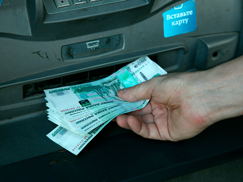 Фальшивые купюры в банкоматах могут стоить банку лицензии