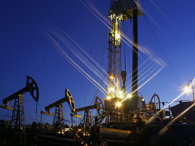 Россия в июне превысит обязательства по сокращению добычи нефти в рамках соглашения со странами-экспортерами нефти