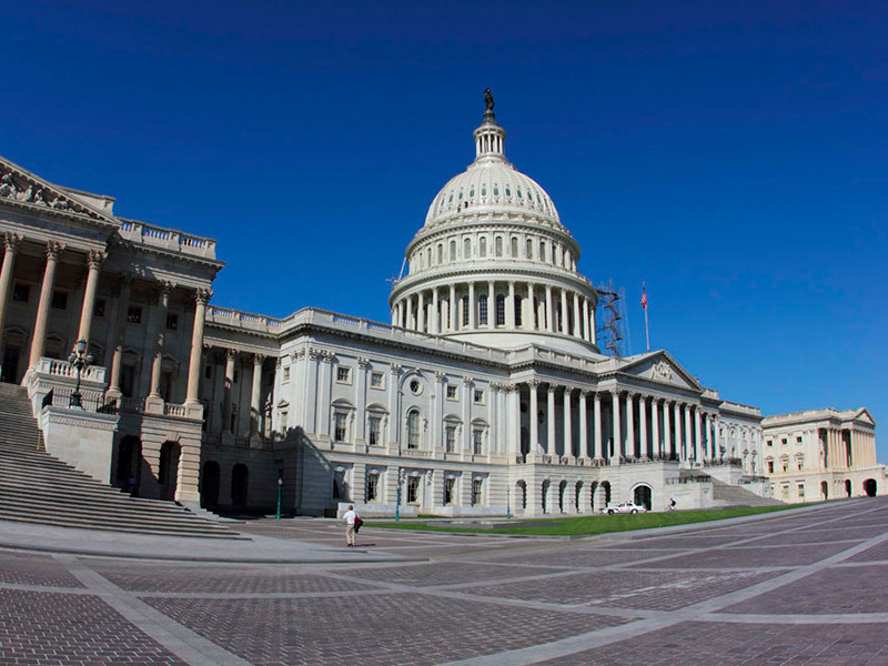 25 июля палата представителей конгресса США подавляющим большинством голосов ("за" - 419 конгрессменов, "против" - три) утвердила новые санкции в отношении России, Ирана и КНДР
