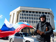 Присоединение Крыма к России в марте 2014 года, расцененное в мире как грубое нарушение норм международного права, повлекло за собой введение санкций в отношении российских чиновников
