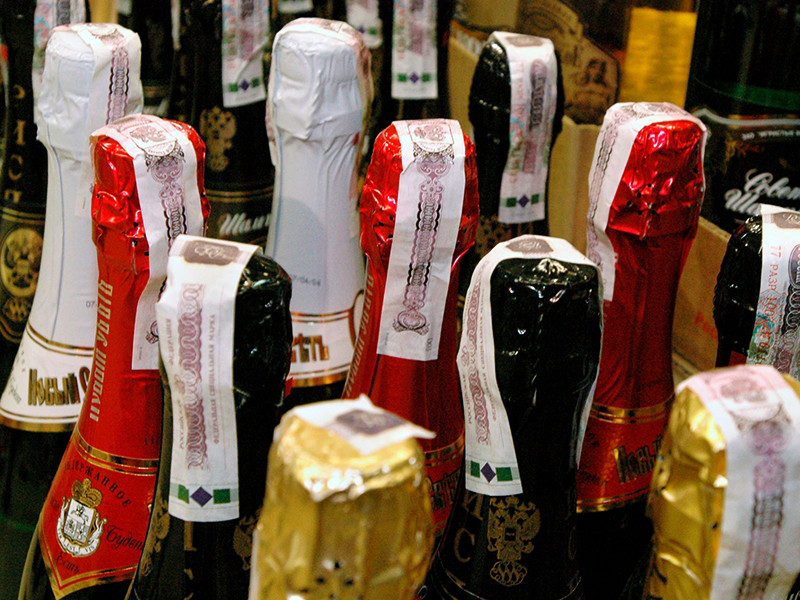 Цены на шампанское и игристые вина могут уже к декабрю вырасти на 10-15%