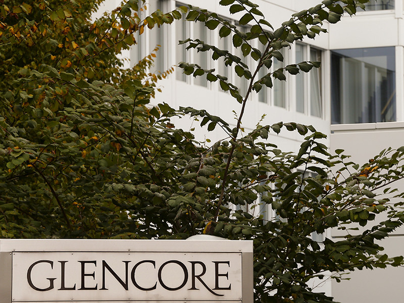 Против швейцарского трейдера Glencore, купившего акции "Роснефти", подан уголовный иск по документам из "Райского досье"