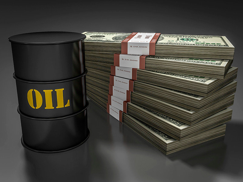 Слабый доллар и сланцевая добыча в США тянут цены на нефть вниз