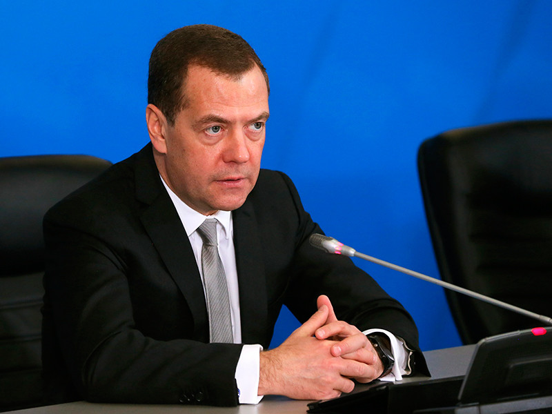 Медведев утвердил правила предоставления субсидий банкам, выдающим кредиты малому и среднему бизнесу