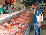 Ранее в пятницу сообщалось, что НСМ обратился к вице-премьеру России Алексею Гордееву с просьбой рекомендовать торговым сетям перейти на более высокие цены на продукцию мясопереработки, в том числе на колбасы и полуфабрикаты