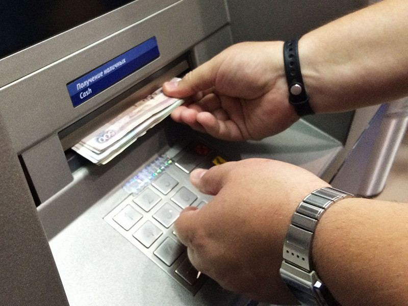 Visa потребовала, чтобы все банкоматы, устанавливаемые или обновляемые после 18 апреля 2020 года, принимали бесконтактные карты и бесконтактные устройства