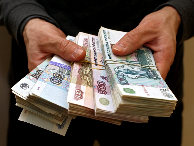 Россияне и бизнес накопили более 12 триллионов рублей наличными в условиях коронакризиса