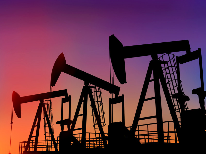 ОПЕК+ согласовал повышение добычи нефти на 500 тыс. баррелей в сутки с января